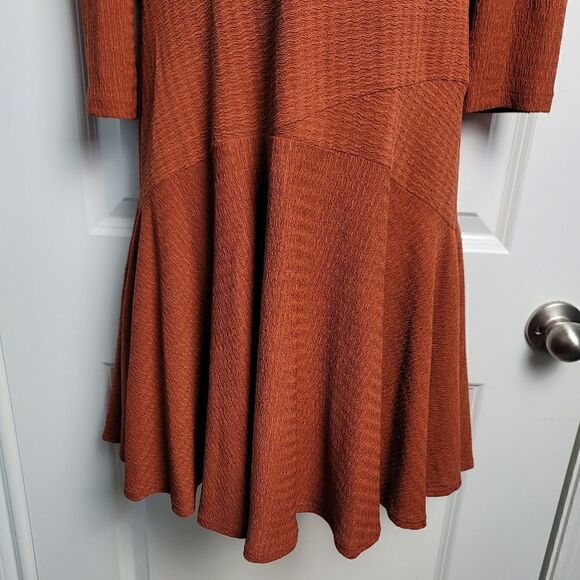 MAISON TARA Dress - Picture 2 of 10